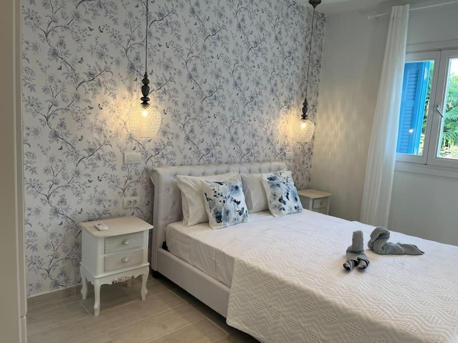 Casa Blue Flower - Bright & Breezy Home Фіскардо Екстер'єр фото